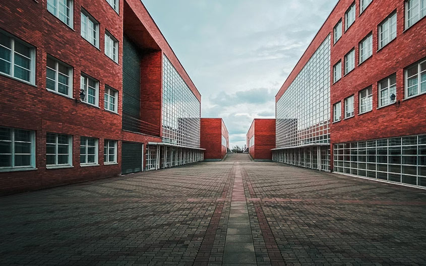 Blog – Traditional vs Online Learning